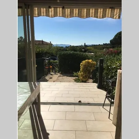 Au Petit Bonheur Vue Mer, Parking, 400m * Le Lavandou